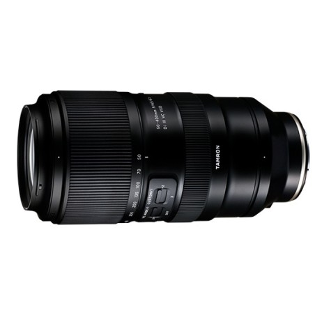 Tamron 50-400mm f 4.5-6.3 Di III Ultrateleobiettivo zoom Nero