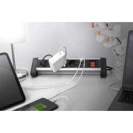 Digitus Ciabatta multipresa da ufficio a 4 vie con 2 porte USB