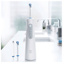 Oral-B AquaCare 6 Pro-Expert oral irrigator 0.15 L