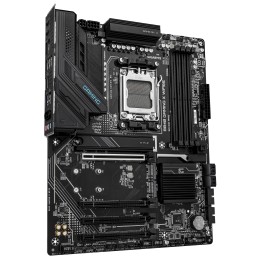 GIGABYTE B840 GAMING X WIFI6E Scheda Madre - CPU AMD Ryzen 9000, VRM 12+2+2 fasi, fino a 7600MHz DDR5(O.C), 2xPCIe 4.0 + 1xPCIe