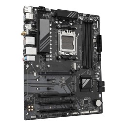GIGABYTE B650 UD AX Carte Mère - Prend en charge les processeurs AMD Ryzen Série 9000, VRM 6+2+2 phases, jusqu'à 7600MHz DDR5