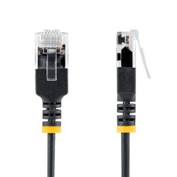 StarTech.com Cable Ethernet CAT6a Ultra Delgado de 80cm Negro - Cable de Red Snagless RJ45 UTP con Alambre de Cobre Puro 34AWG